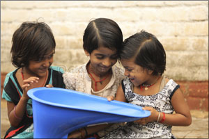 UNICEF and LIXIL to “Make a Splash” and Help Bring Sanitation to Children Around the World