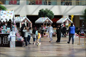 Get into The Holiday Spirit with Festive Celebrations at Yas Mall