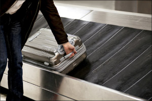 Dubai Customs uncovers luggage theft at Dubai International Airport