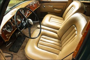 A Century of Innovation: the Bentley S2 Continental Flying Spur