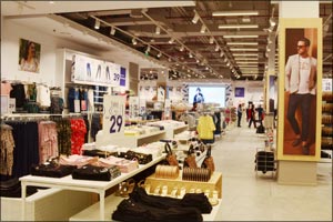 Max Fashion Celebrates the Opening of City Centre Masdar Store