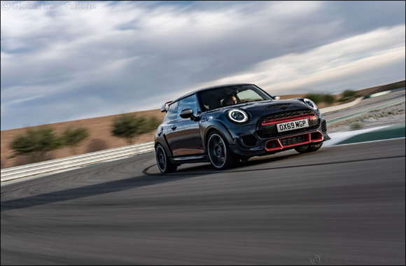 Emotional and highly dynamic: the design of the MINI John Cooper Works GP.