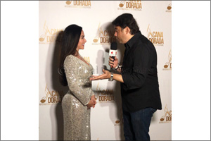 Ambassador of Arab Culture Benedetta Paravia takes  H.H. Sheikh Mohammed's WIN VICTORY LOVE  Gesture to International Platforms