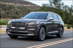 Lincoln Aviator Presidential Takes on Bumps and Dips, Turning Every Trip into a Refined Journey