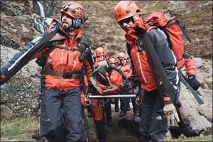 Engineered to Serve: Land Rover Discovery Supports Landmark Rescue as Mountains Reopen