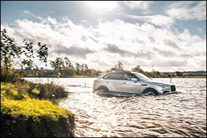 Bentayga V8 Proclaimed Luxury SUV of the Year