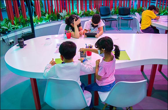 Young Innovators Experiment With Augmented Reality Technologies  At the 12th Sharjah Children's Reading Festival