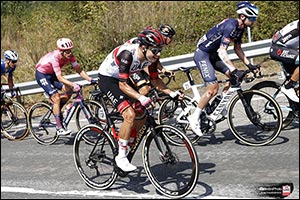 Oliveira Podiums at Vuelta after brave escape Portuguese 2nd behind Magnus Cort