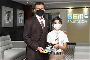 GEMS Education Chairman, Mr Sunny Varkey, meets Student Author