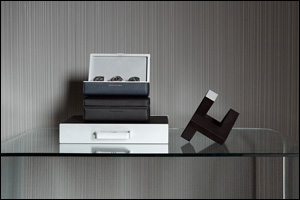 Charles Simon Disrupts Watch Industry With Innovative Accessories.