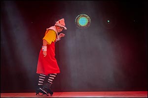 Pinocchio Dances on Ice at SIBF 2022