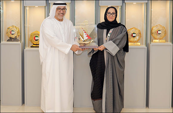 MoHAP Minister discusses ways to Bolster Bilateral Health Relations with Bahrain's Health Minister