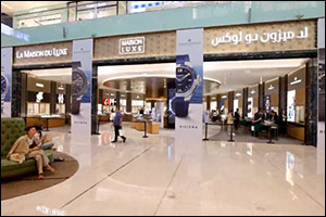 Maison Luxe Unveils the New Riviera Collection by Baume & Mercier at Dubai Mall
