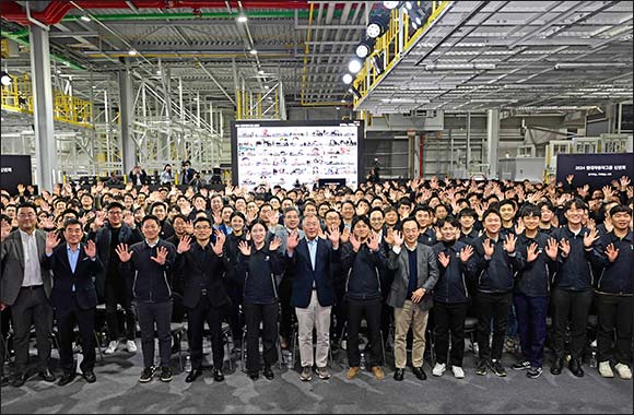 Hyundai Motor Group Executive Chair Euisun Chung Outlines Sustainable Growth through Consistent Change'  in New Year's Message