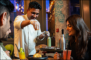 Snap, Savour and Win:  Dubai Food Festival and Gulf Photo Plus Launch Photography Competition To Showcase City's Bustling Street Food Scene