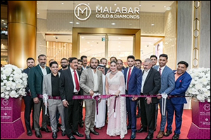 Malabar Gold & Diamonds Redefines Jewellery Shopping with a New Concept outlet at Al Wahda Mall; Inaugurated by Kareena Kapoor Khan