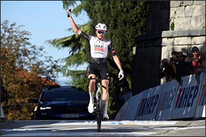 Brandon McNulty wins stage 4 of the CRO Race and takes the leader's jersey