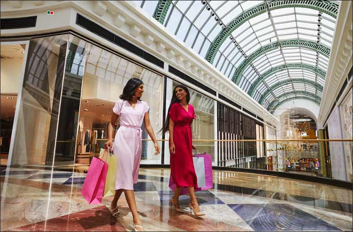 Dubai's Festival of Lights Brings Spectacular Shopping, Gold Giveaways, and Grand Prizes