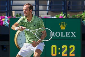 Medvedev Continues His March Towards A Landmark Title, But Will Face Top Seed Felix In Friday's Final-Four