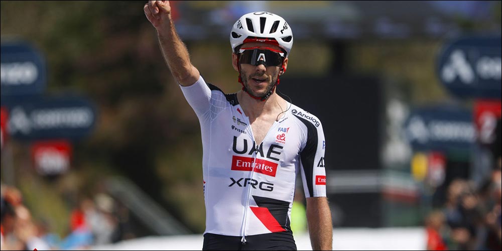 Adam Yates takes first win of the season on stage 4 of O Gran Camiño