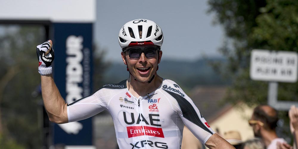 Beno�t Cosnefroy sprints to brilliant victory at the Boucles de la Mayenne