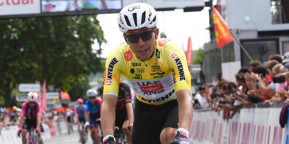 Beno�t Cosnefroy seals overall victory at the Boucles de la Mayenne