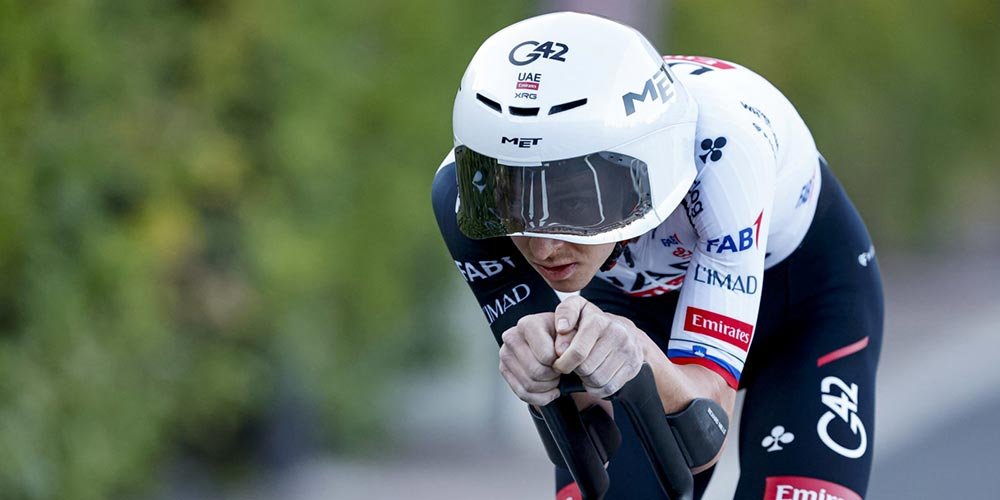 Tadej Pogačar takes thrilling stage 1 victory at the Vuelta a España