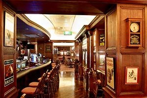 Premier League Season Brings Match-Day Energy and Classic British Roasts to The Pub at Radisson Blu Hotel Dubai Deira Creek