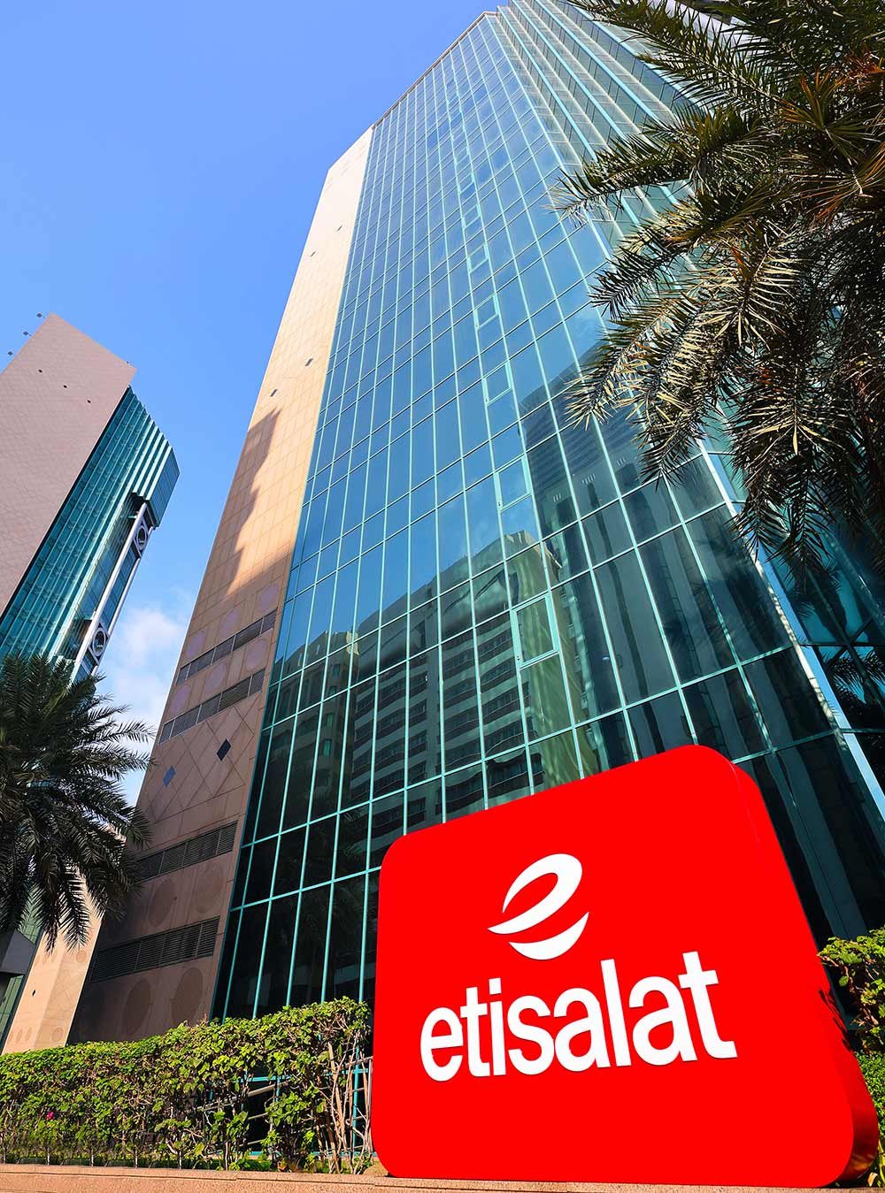 50 years together: etisalat UAE gives back to customers with special anniversary offers