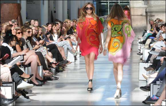 Cara Delevingne Models EVITA PERONI