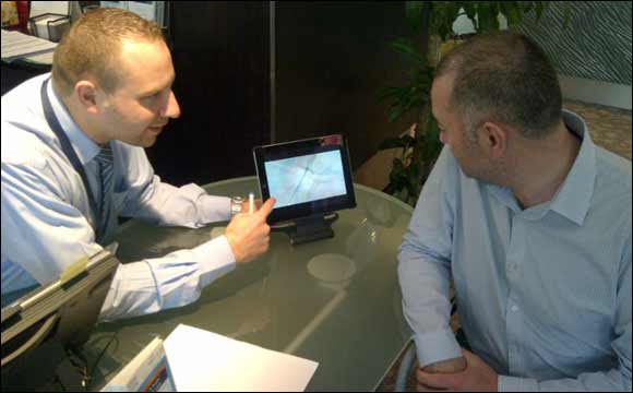 Noor Islamic Bank Equips Branches with iPads to Encourage Customers to Bank Online