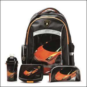 Win AED 600 with Shoe Mart