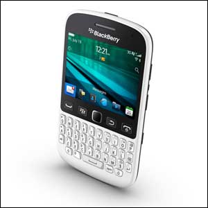 New BlackBerry 9720 Smartphone Lets You Spark the Conversation