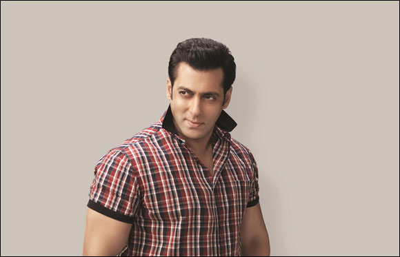 Salman Khan Loves Splash