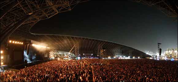 Jay Z Brings House Down at Yasalam After-Race Concert