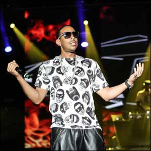Jay Z Brings House Down at Yasalam After-Race Concert