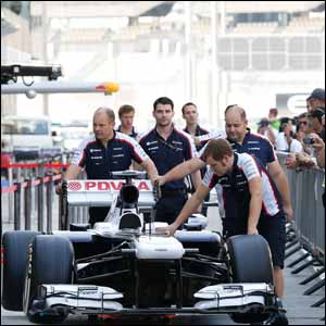F1 FANS OUT IN FULL FORCE AT YAS MARINA CIRCUIT