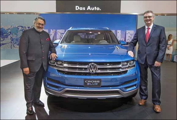 Volkswagen Presents a Concept for the New Generation of SUVs at Dubai International Motor Show 2013: The CrossBlue