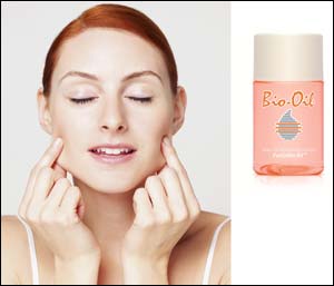 Banish acne scars with the award winning multitasker Bio-Oil!