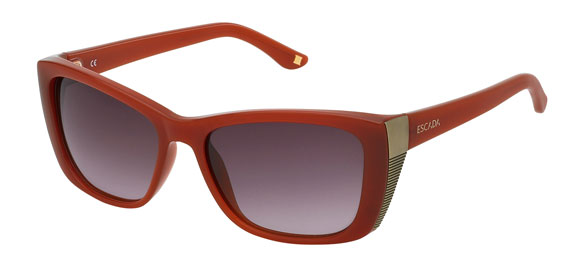 Paint the Town Red with Escada