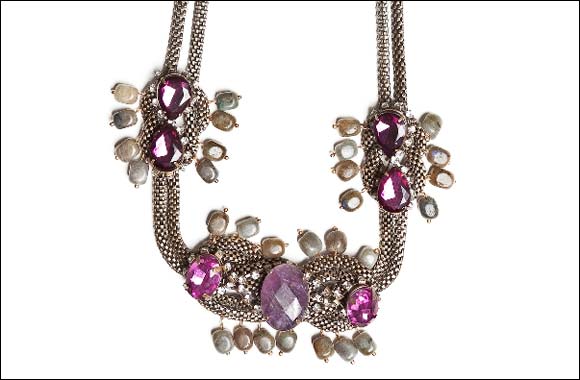 Uterq�e Pieces to Accentuate