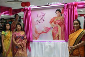 It's Gold & Silks time at Joyalukkas Center!