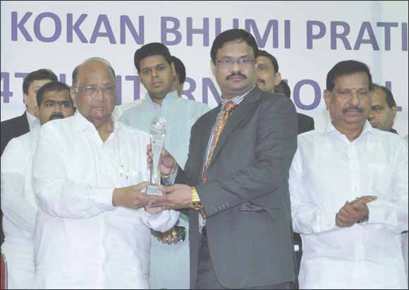 Masala King Dhananjay Datar honoured with Kokan Global Personality Award