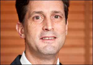 Noor Takaful CEO Parvaiz Siddiq Steps Down Andrew Greenwood Named Acting CEO