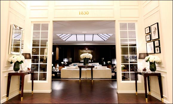 A special moment dedicated to encounters, the 24th edition of the Sihh provided an opportunity for Baume & Mercier to present the new Clifton Creations