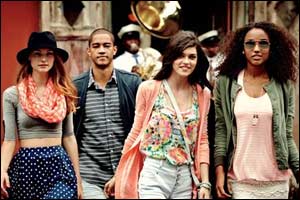 Aéropostale Launches Spring 2014 Trends