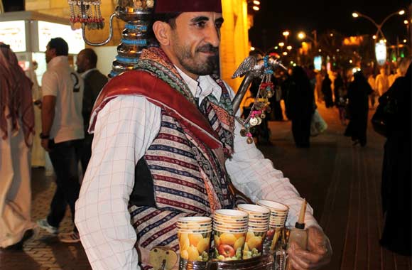 Experience the �Flavours of the World� at Global Village during the Dubai Food Festival