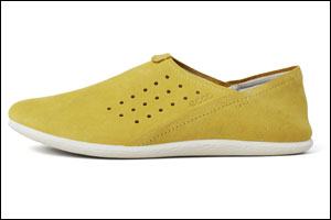 Sunny Summer Style: Yellow accessories from ECCO