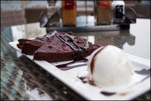 Its chocolate temptation throughout this Mother's Day at "Barcelos Restaurant"