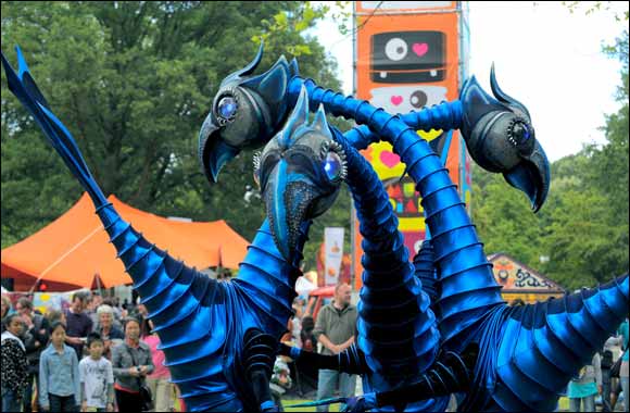 Aliens, comedy, magic and fire shows to enthral crowds at Dubai Marina Street Festival